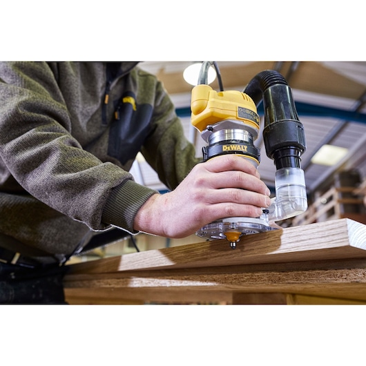 900W 1/4" Fixed Base Router