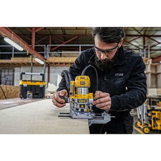 900W 8mm Plunge & Fixed Base Router