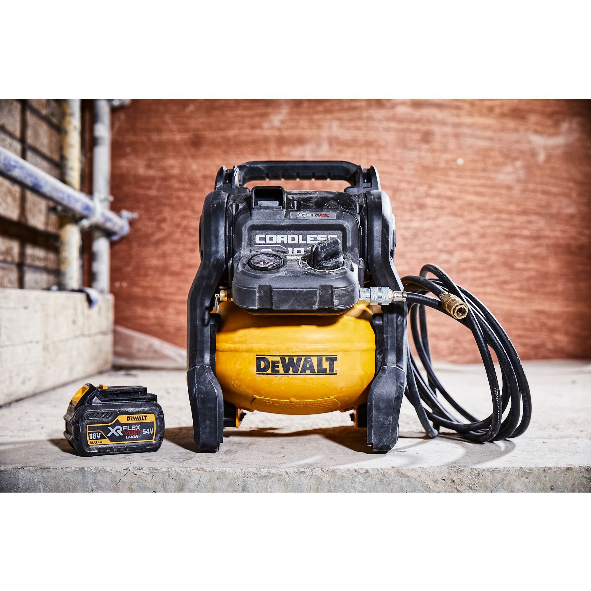 Dewalt flexvolt on sale compressor bare tool