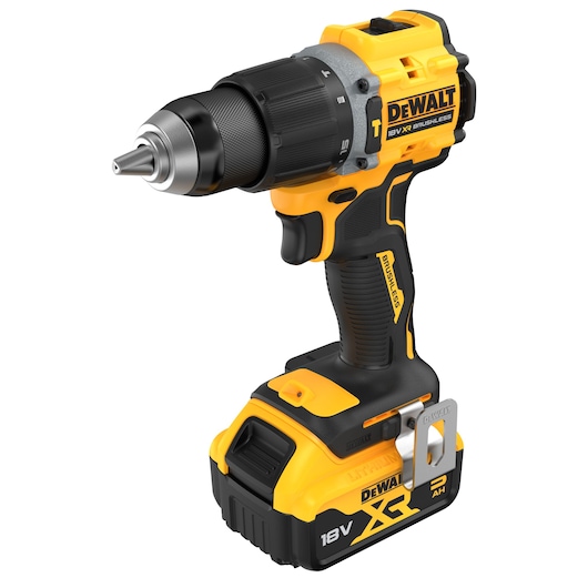 18V XR Brushless Compact Hammer Drill Driver with 18V 5Ah battery 3/4 view