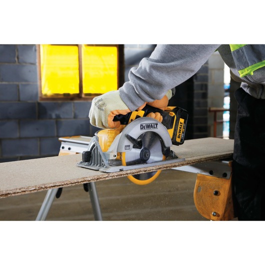 18V XR 165mm Circular Saw - Tool Only