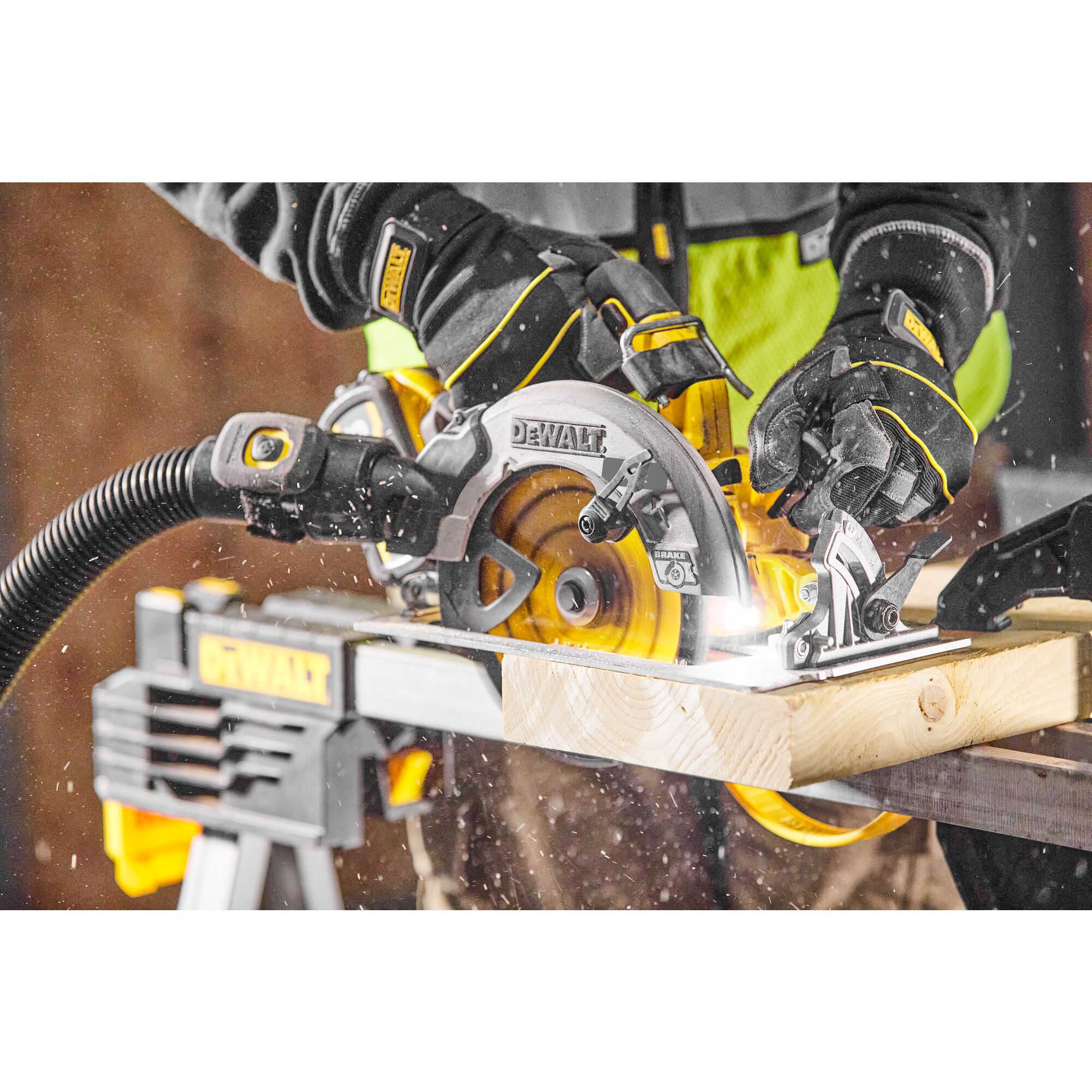 Dewalt circular on sale saw flexvolt advantage