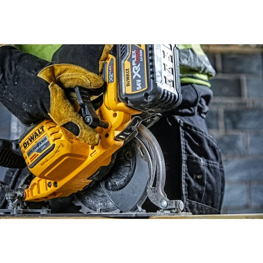 54V XR FLEXVOLT 190mm Circular Saw - Bare Unit