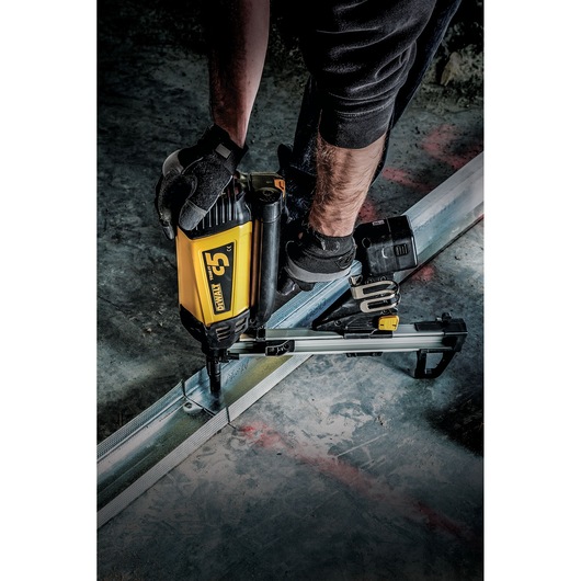 C5 Trak-It Kit - Long Track (EU) (1 PK)