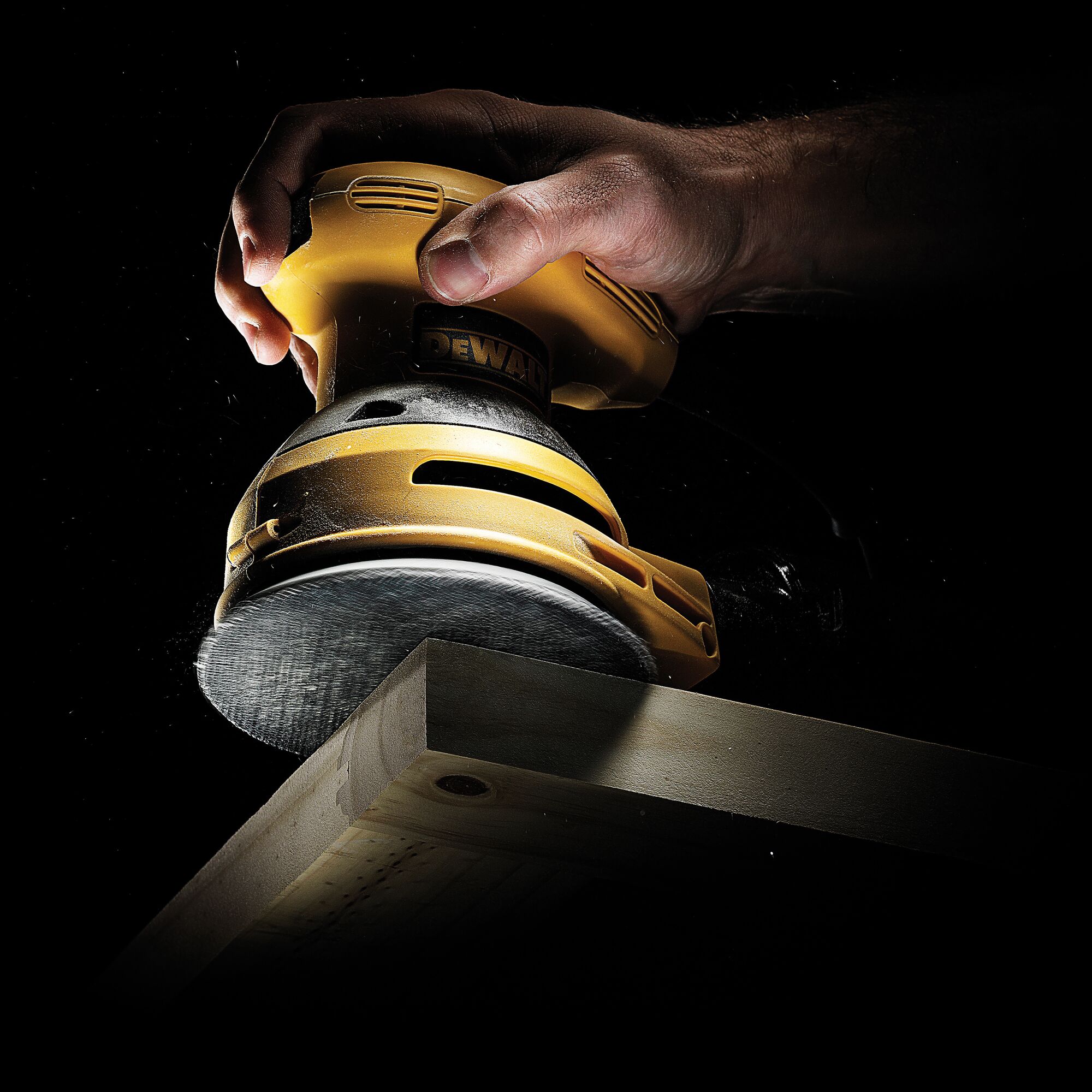 EXTREME Sanding Mesh Disc 125mm 240G DEWALT
